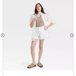 🆕🩳High-Rise Midi Cutoff Jean Shorts from Universal Thread - White